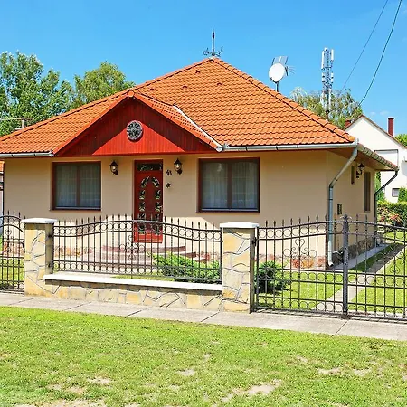 Holiday Balaton H307